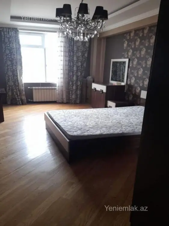 1 000 AZN - 3 otaqlı mənzil Kirayə (aylıq), Xətai, Bakı