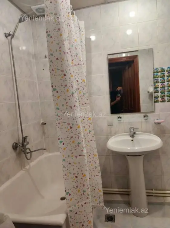 750 AZN - 4 otaqlı mənzil Kirayə (aylıq), Badamdar qəs., Səbail, Bakı