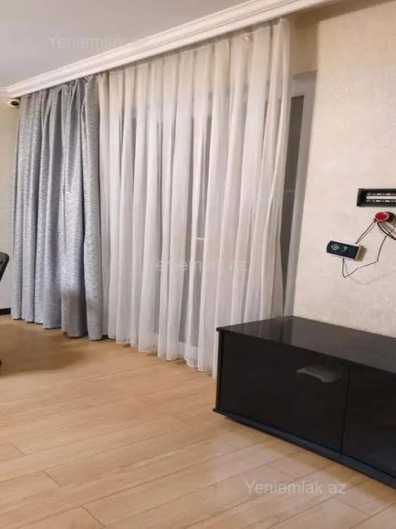 850 AZN - 3 otaqlı mənzil Kirayə (aylıq), Bayıl qəs., Səbail, Bakı