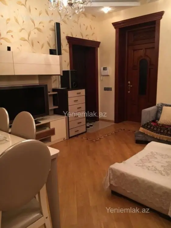 800 AZN - 3 otaqlı mənzil Kirayə (aylıq), Nərimanov, Bakı
