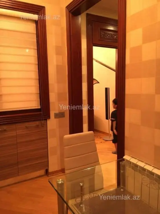 800 AZN - 3 otaqlı mənzil Kirayə (aylıq), Nərimanov, Bakı