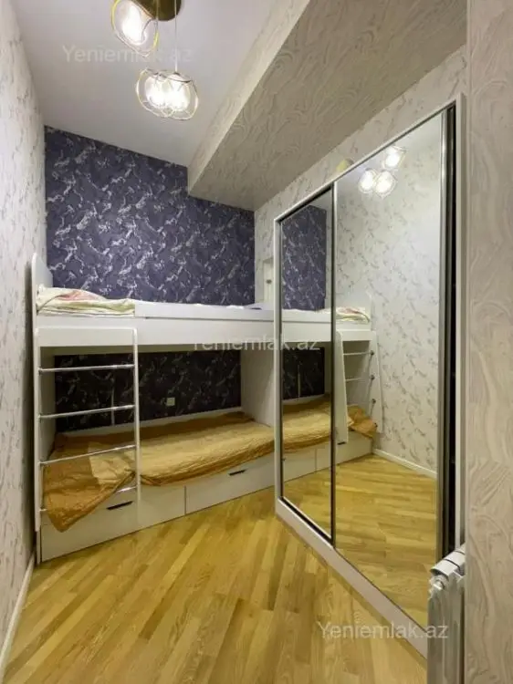 1 500 AZN - 3 otaqlı mənzil Kirayə (aylıq), Səbail, Bakı
