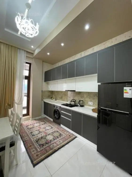 1 500 AZN - 3 otaqlı mənzil Kirayə (aylıq), Səbail, Bakı