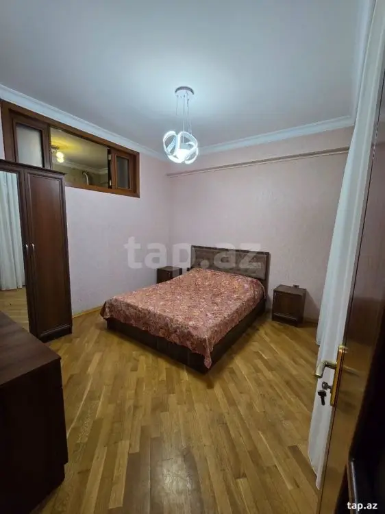 900 AZN - 2 otaqlı mənzil Kirayə (aylıq), Bakı