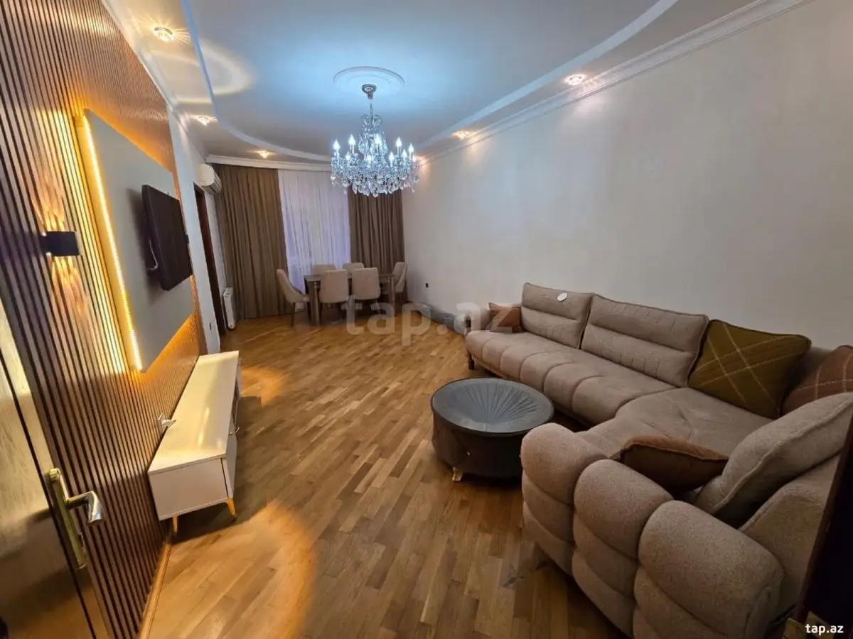 900 AZN - 2 otaqlı mənzil Kirayə (aylıq), Bakı