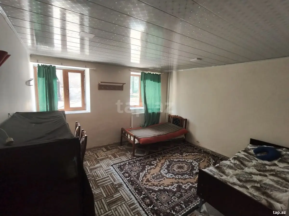 100 AZN - 3 otaqlı mənzil Kirayə (aylıq), Şəki
