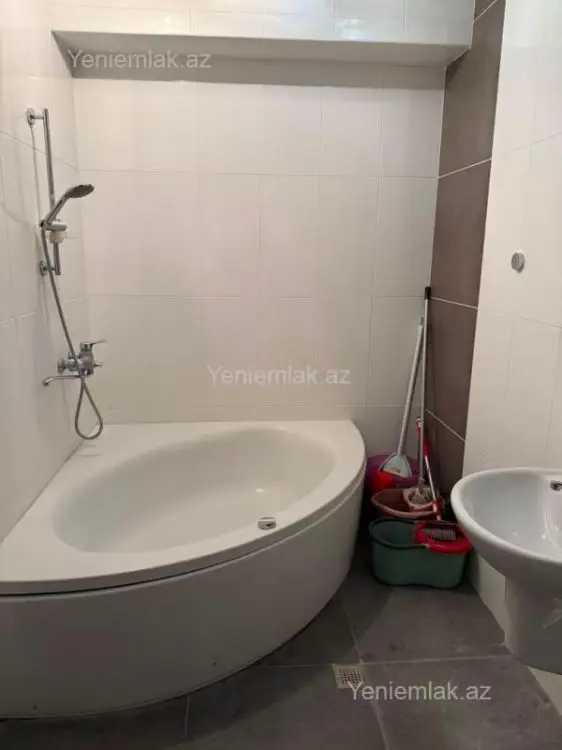800 AZN - 3 otaqlı mənzil Kirayə (aylıq), Yeni Yasamal qəs., Yasamal, Bakı