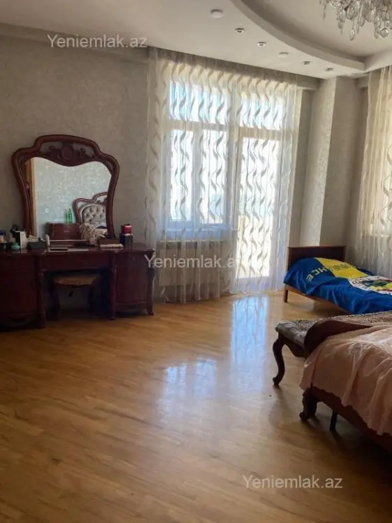 1 300 AZN - 4 otaqlı mənzil Kirayə (aylıq), Yasamal qəs., Yasamal, Bakı