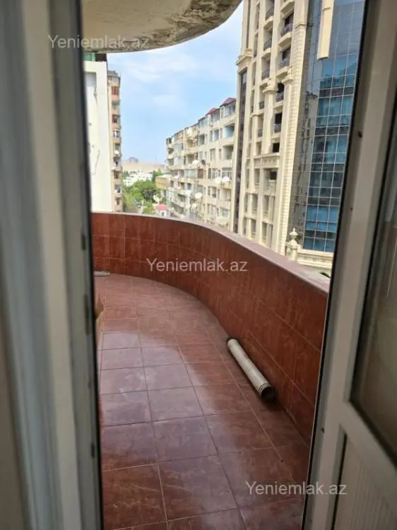 415 000 AZN - 3 otaqlı mənzil Satılır, Nizami, Bakı