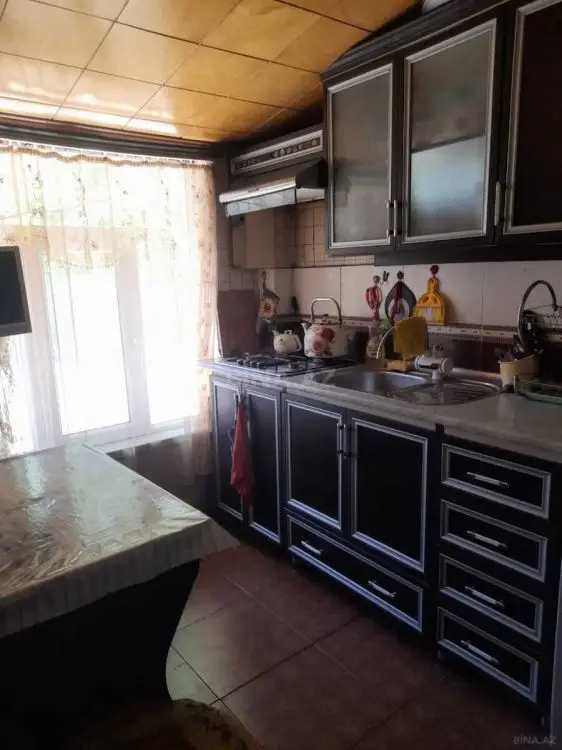 400 AZN - 3 otaqlı mənzil Kirayə (aylıq), Quba
