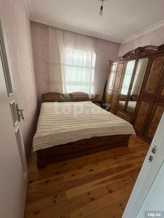 550 AZN - 4 otaqlı mənzil Kirayə (aylıq), Bakı