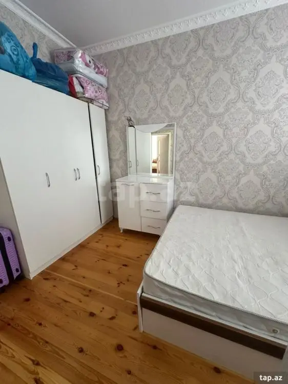 550 AZN - 4 otaqlı mənzil Kirayə (aylıq), Bakı