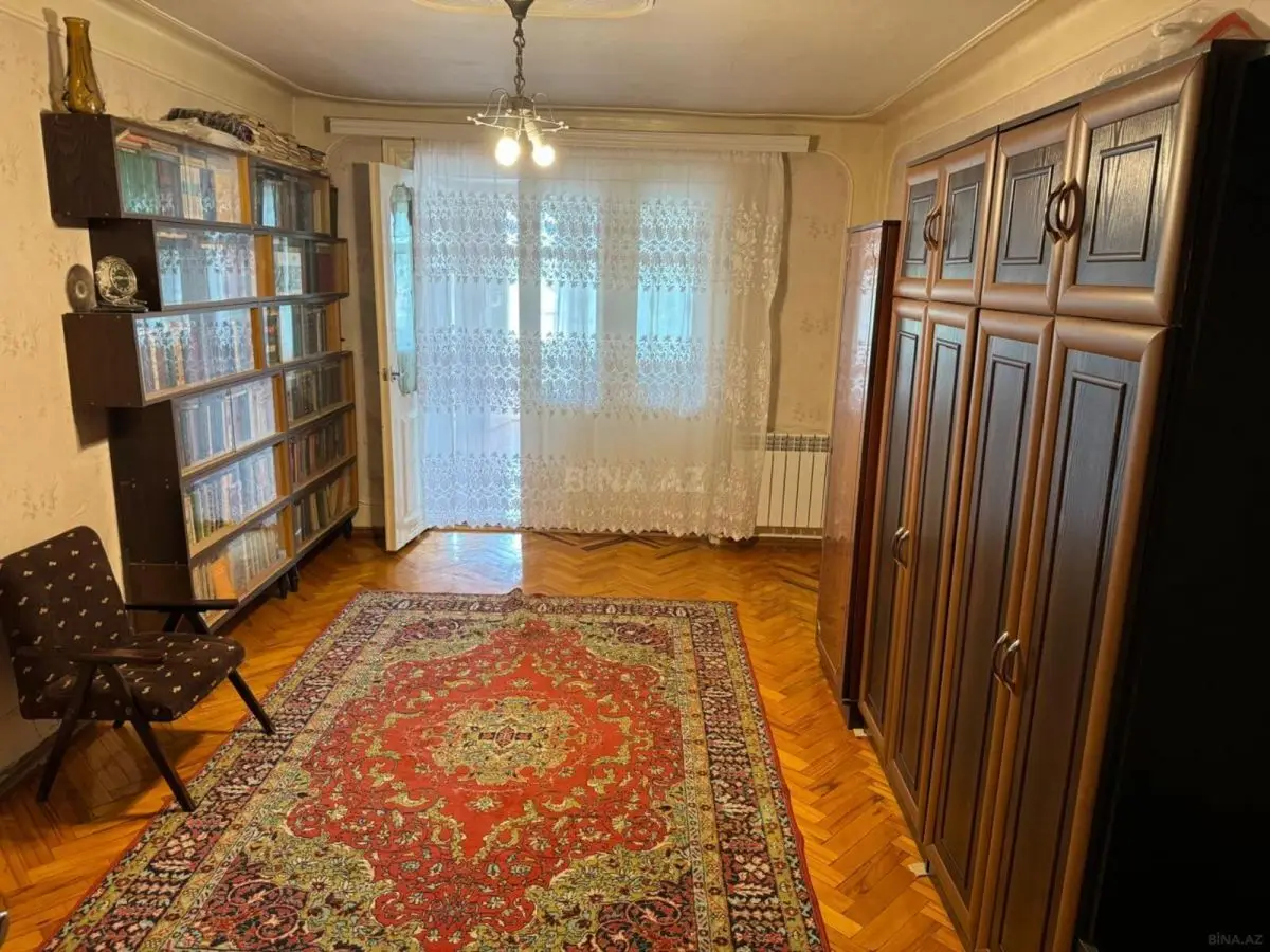 400 AZN - 4 otaqlı mənzil Kirayə (aylıq), Gəncə