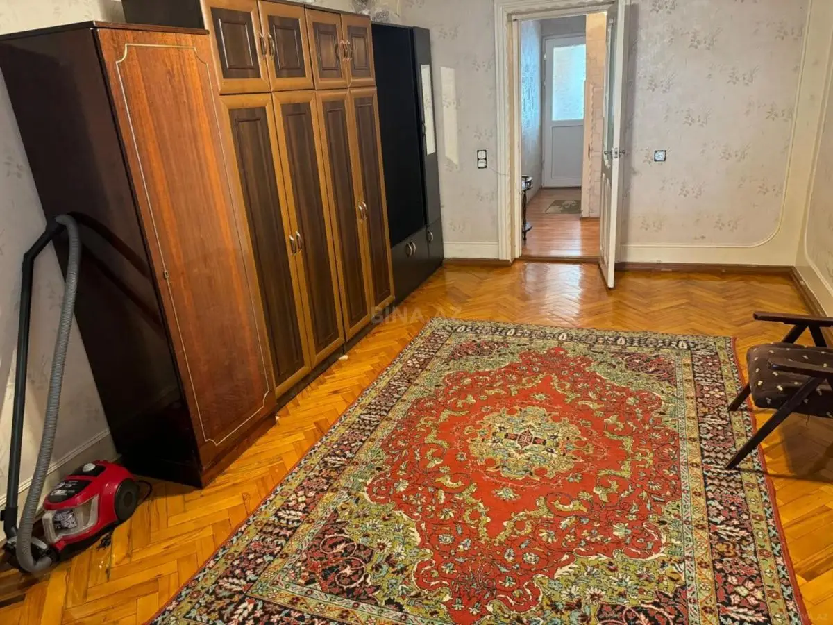 400 AZN - 4 otaqlı mənzil Kirayə (aylıq), Gəncə