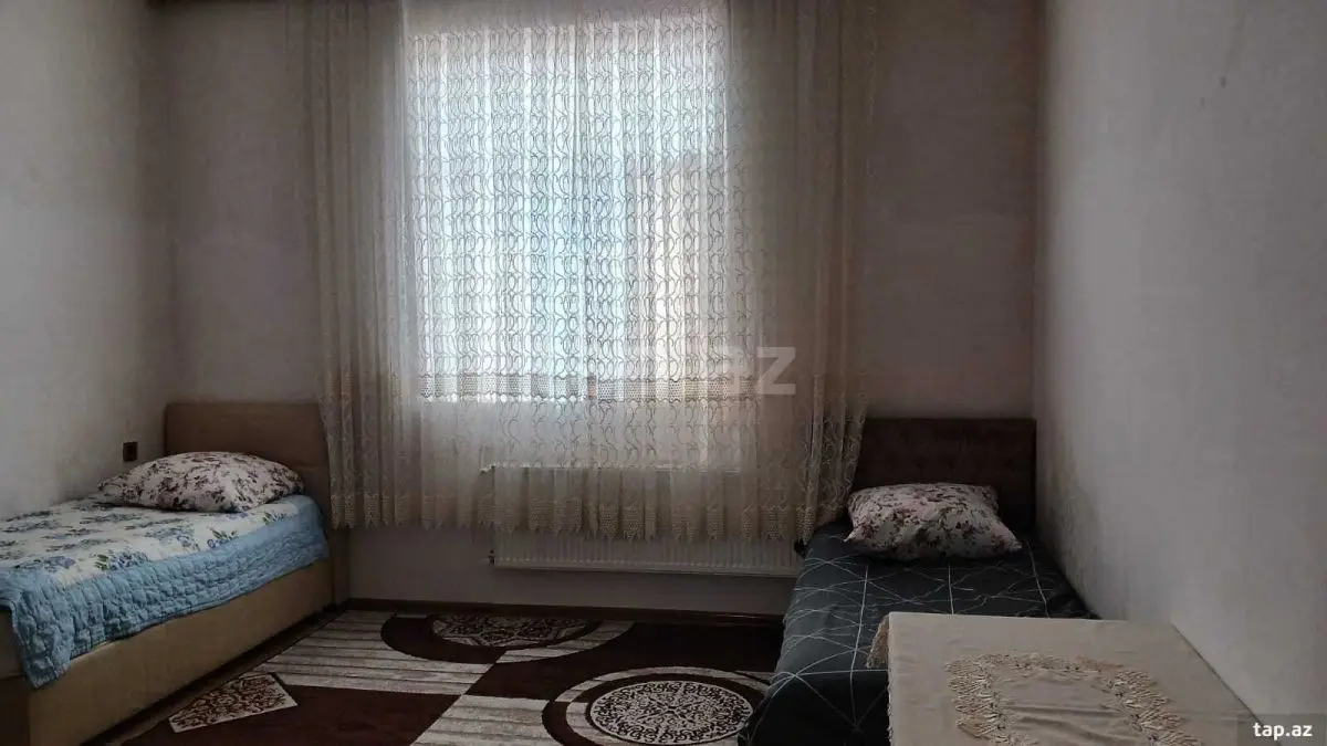 160 AZN - 6 otaqlı mənzil Kirayə (aylıq), Qazax