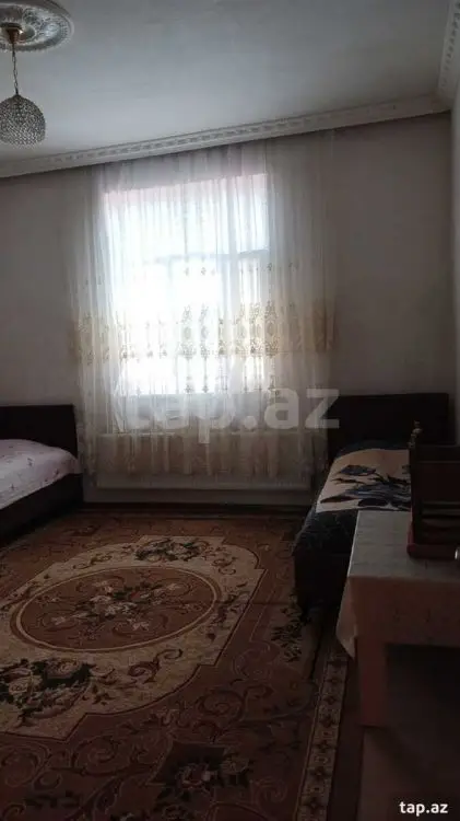 160 AZN - 6 otaqlı mənzil Kirayə (aylıq), Qazax