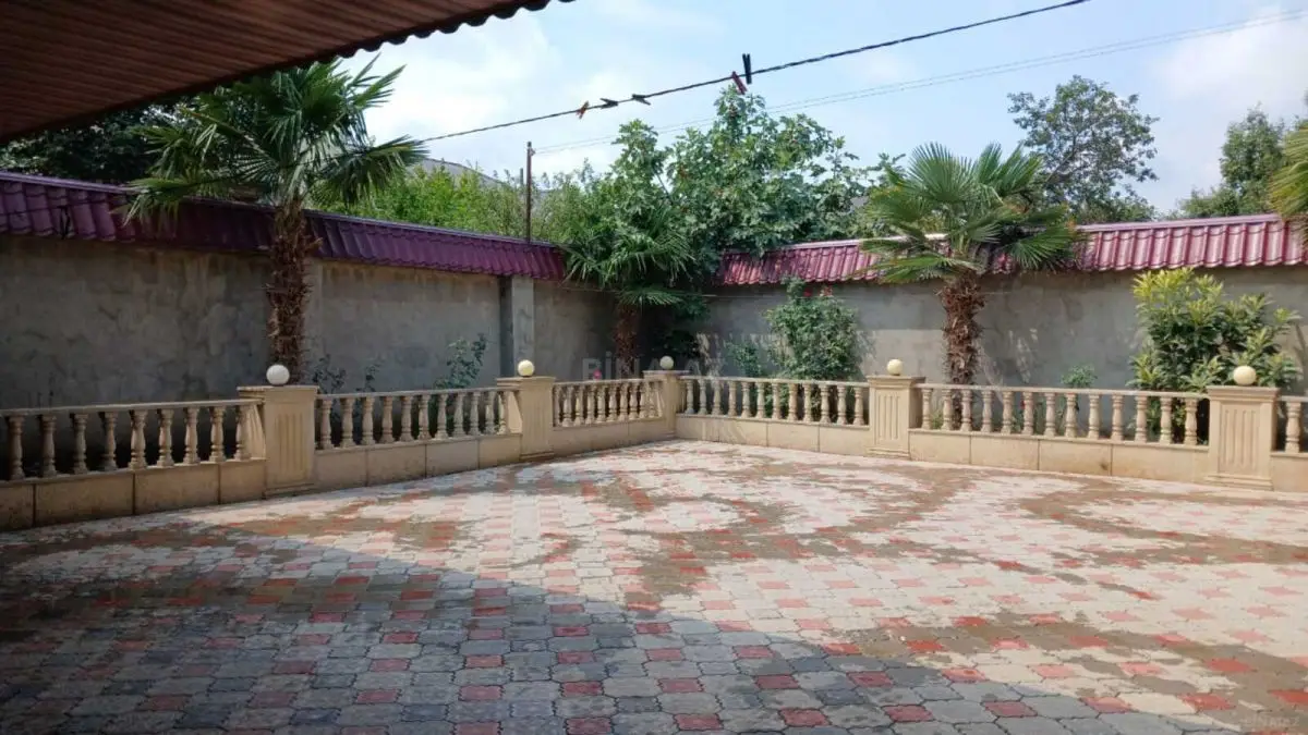 160 AZN - 6 otaqlı mənzil Kirayə (aylıq), Qazax