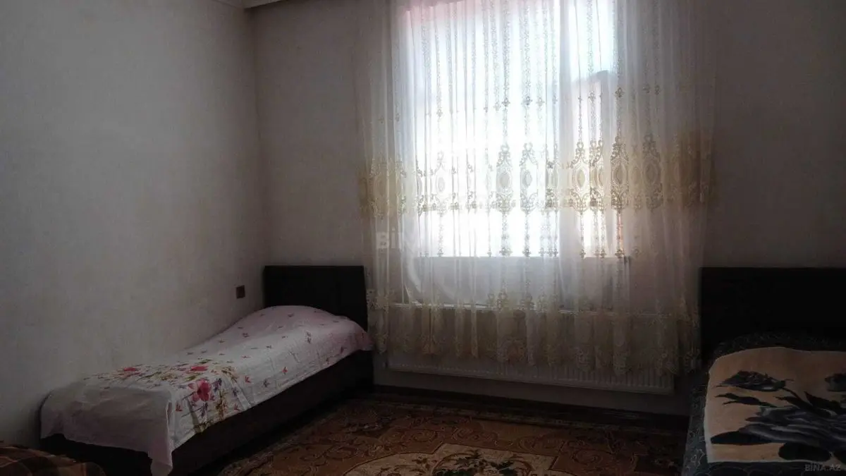 160 AZN - 6 otaqlı mənzil Kirayə (aylıq), Qazax