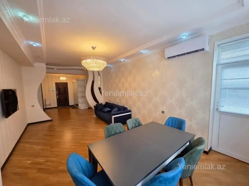 900 AZN - 3 otaqlı mənzil Kirayə (aylıq), 8-ci mikrorayon, Binəqədi, Bakı