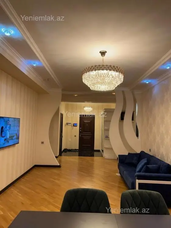 900 AZN - 3 otaqlı mənzil Kirayə (aylıq), 8-ci mikrorayon, Binəqədi, Bakı