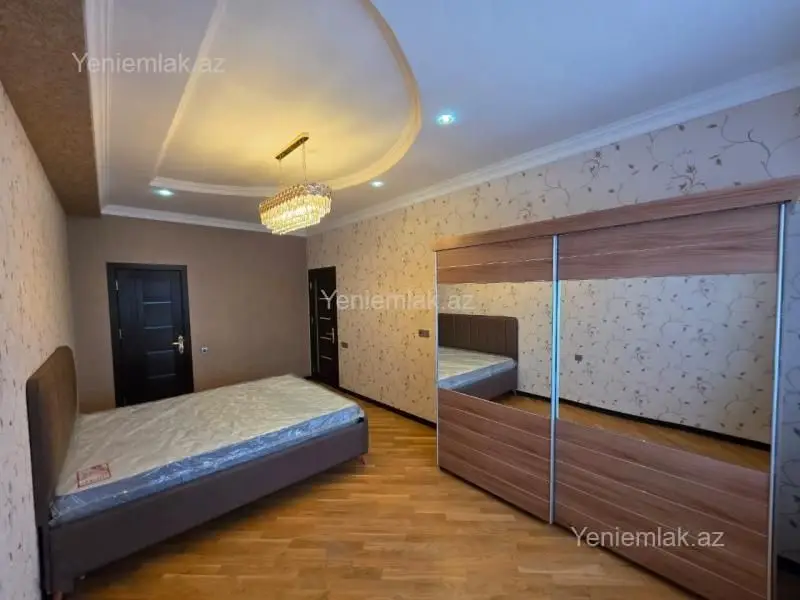 900 AZN - 3 otaqlı mənzil Kirayə (aylıq), 8-ci mikrorayon, Binəqədi, Bakı