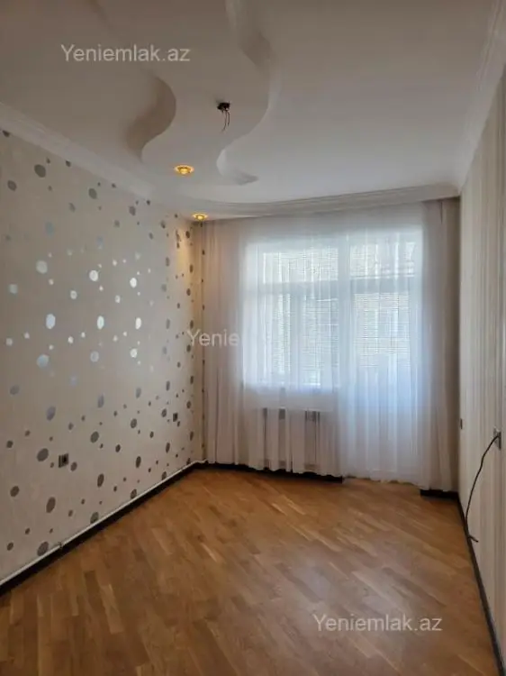 900 AZN - 3 otaqlı mənzil Kirayə (aylıq), 8-ci mikrorayon, Binəqədi, Bakı