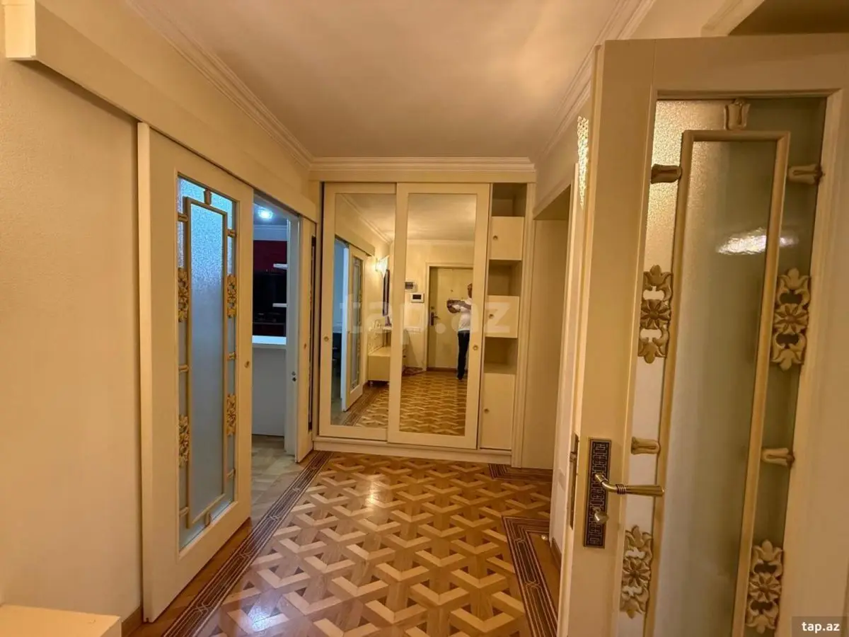 1 000 AZN - 3 otaqlı mənzil Kirayə (aylıq), Bakı