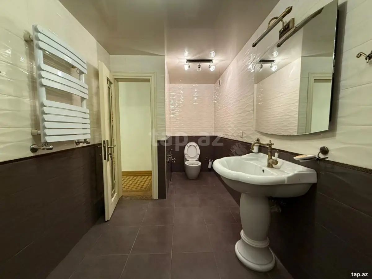 1 000 AZN - 3 otaqlı mənzil Kirayə (aylıq), Bakı