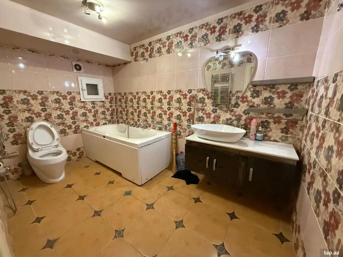 1 000 AZN - 3 otaqlı mənzil Kirayə (aylıq), Bakı