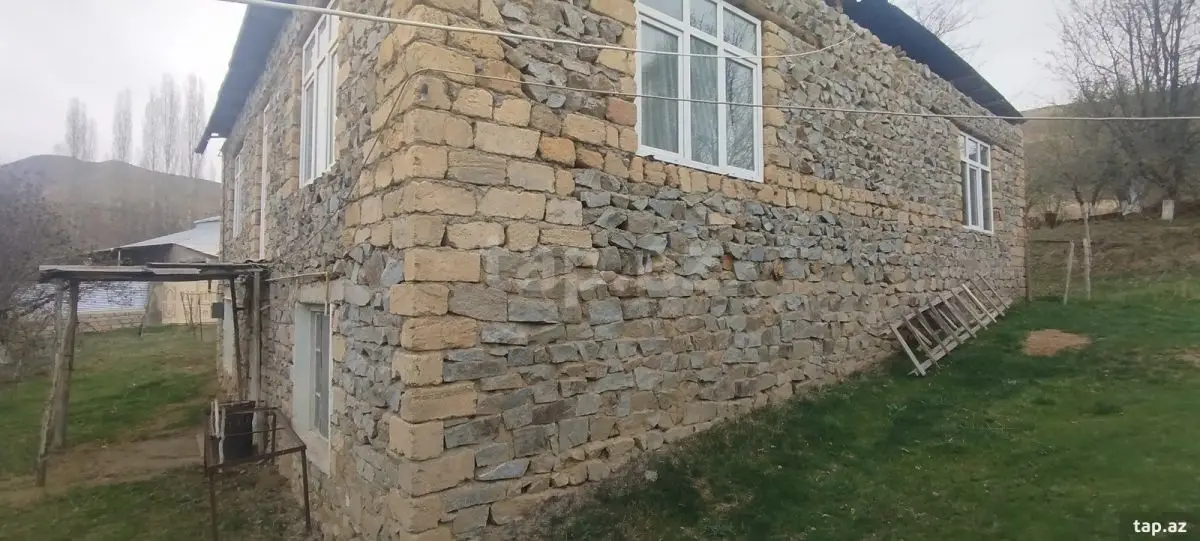 40 000 AZN - 4 otaqlı mənzil , Naxçıvan MR