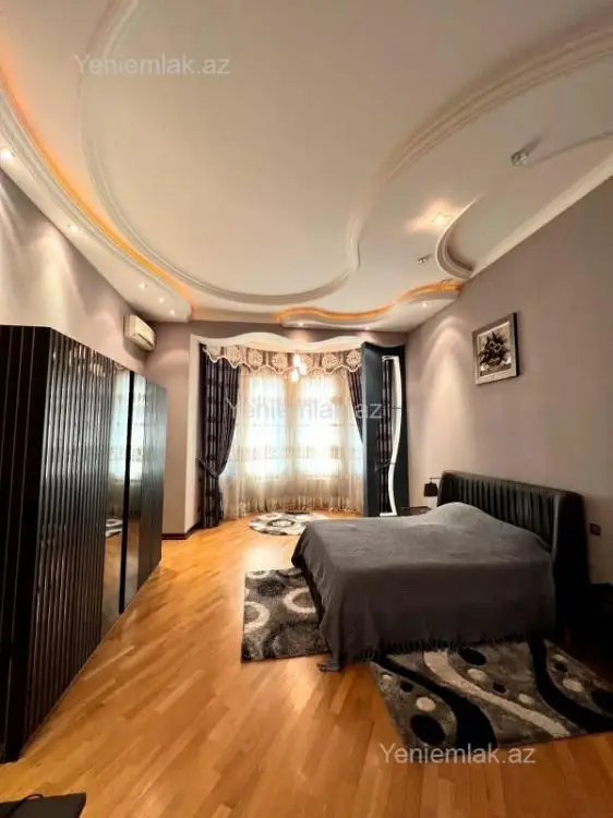1 750 000 AZN - 10 otaqlı mənzil Satılır, Qaraçuxur qəs., Suraxanı, Bakı