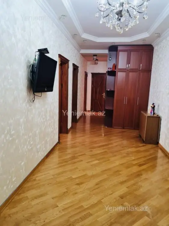 250 000 AZN - 3 otaqlı mənzil Satılır, 8-ci kilometr, Nizami, Bakı