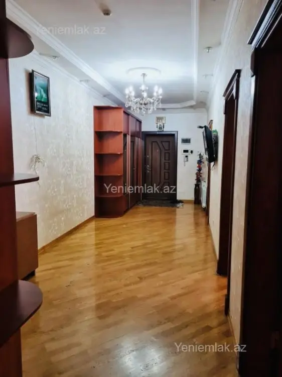 250 000 AZN - 3 otaqlı mənzil Satılır, 8-ci kilometr, Nizami, Bakı