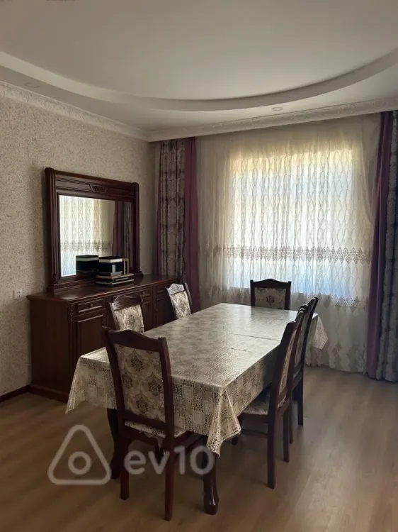 300 000 AZN - 5 otaqlı mənzil Satılır, Xudat