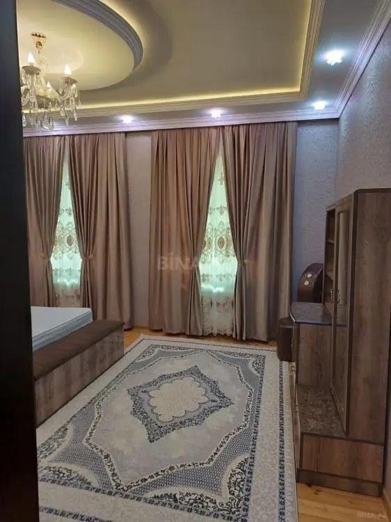 700 AZN - 4 otaqlı mənzil Kirayə (aylıq), Qəbələ