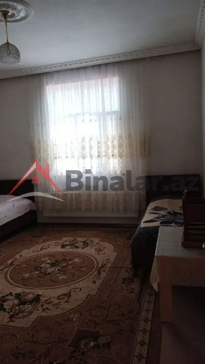 160 AZN - 6 otaqlı mənzil Kirayə (aylıq), Qazax