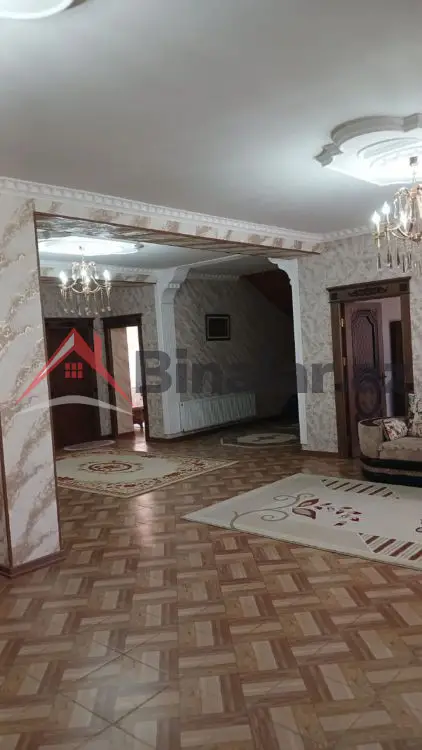 160 AZN - 6 otaqlı mənzil Kirayə (aylıq), Qazax