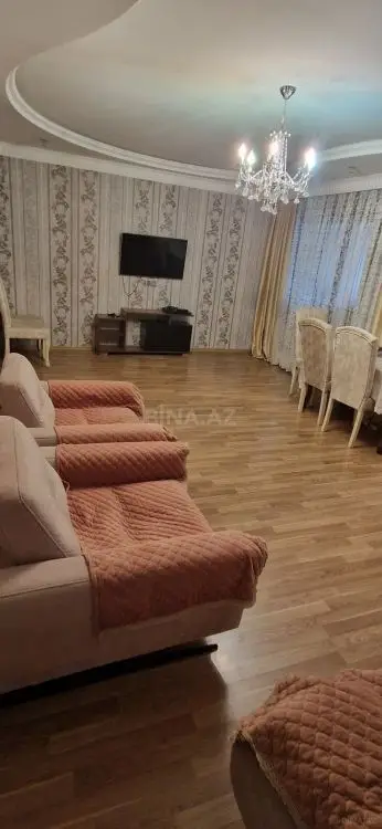 500 AZN - 4 otaqlı mənzil Kirayə (aylıq), Gəncə