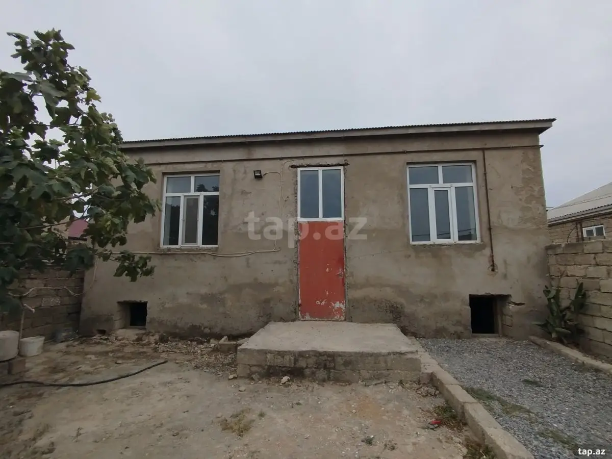 300 AZN - 3 otaqlı mənzil Kirayə (aylıq), Bakı