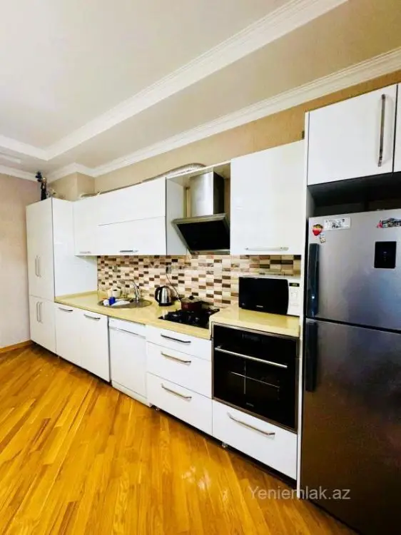 1 000 AZN - 3 otaqlı mənzil Kirayə (aylıq), Yasamal qəs., Yasamal, Bakı