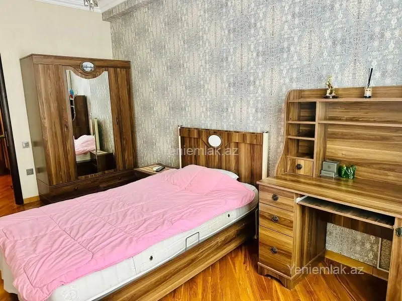 1 000 AZN - 3 otaqlı mənzil Kirayə (aylıq), Yasamal qəs., Yasamal, Bakı