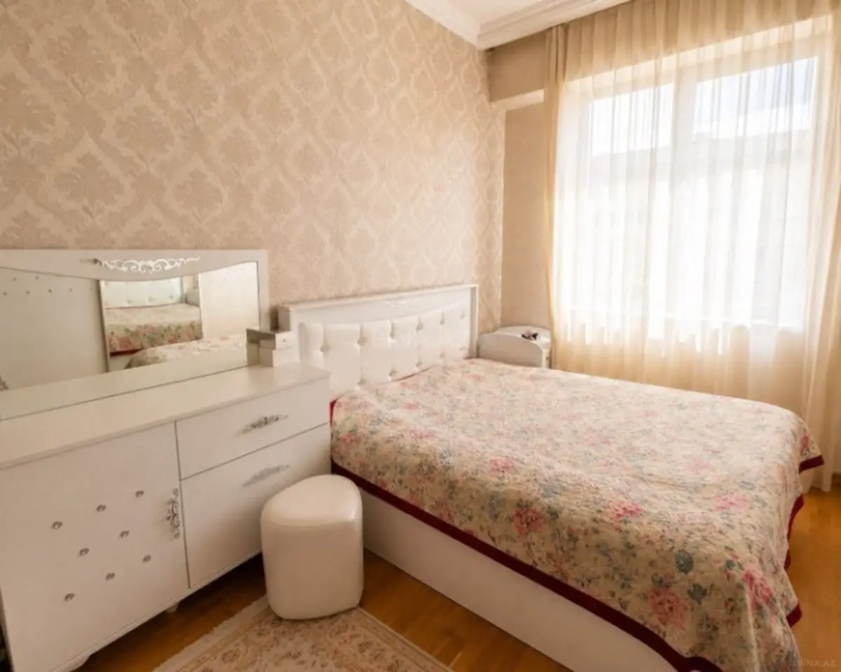 240 000 AZN - 2 otaqlı mənzil Satılır, Bayıl qəs., Abşeron