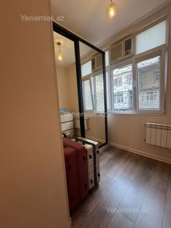240 000 AZN - 2 otaqlı mənzil Satılır, Yasamal qəs., Nizami, Bakı