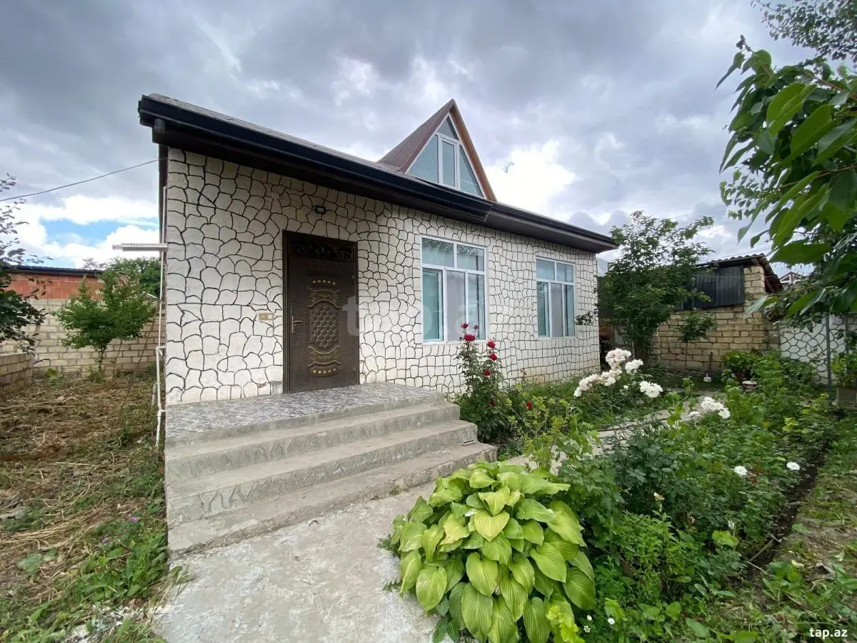100 AZN - 3 otaqlı mənzil Kirayə (aylıq), Quba