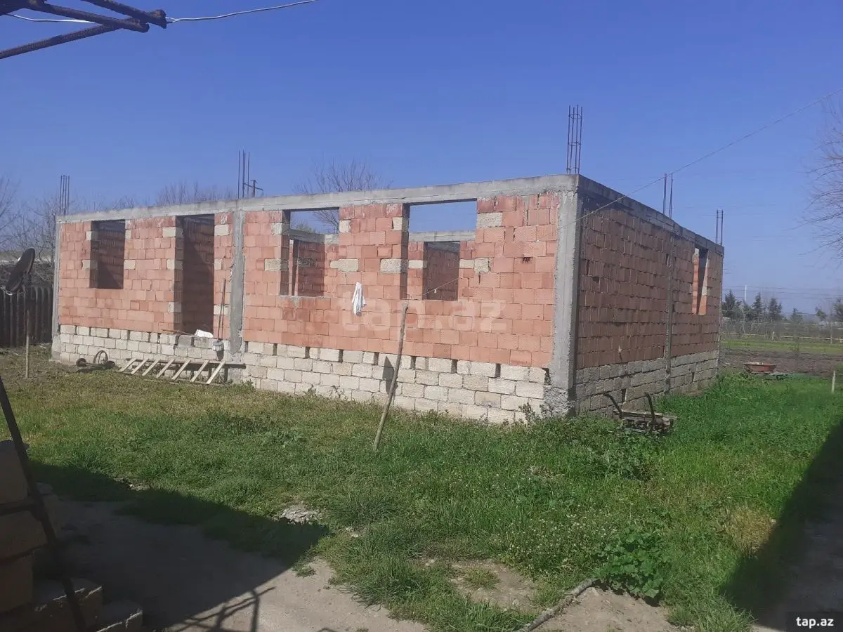 42 000 AZN - 6 otaqlı mənzil , Cəlilabad