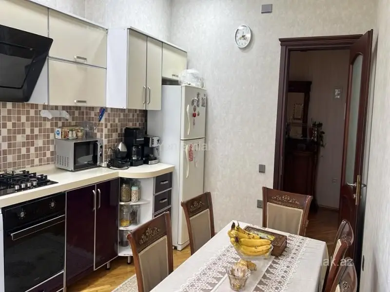 1 100 AZN - 3 otaqlı mənzil Kirayə (aylıq), Nəsimi, Bakı