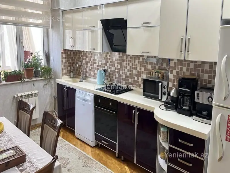 1 100 AZN - 3 otaqlı mənzil Kirayə (aylıq), Nəsimi, Bakı