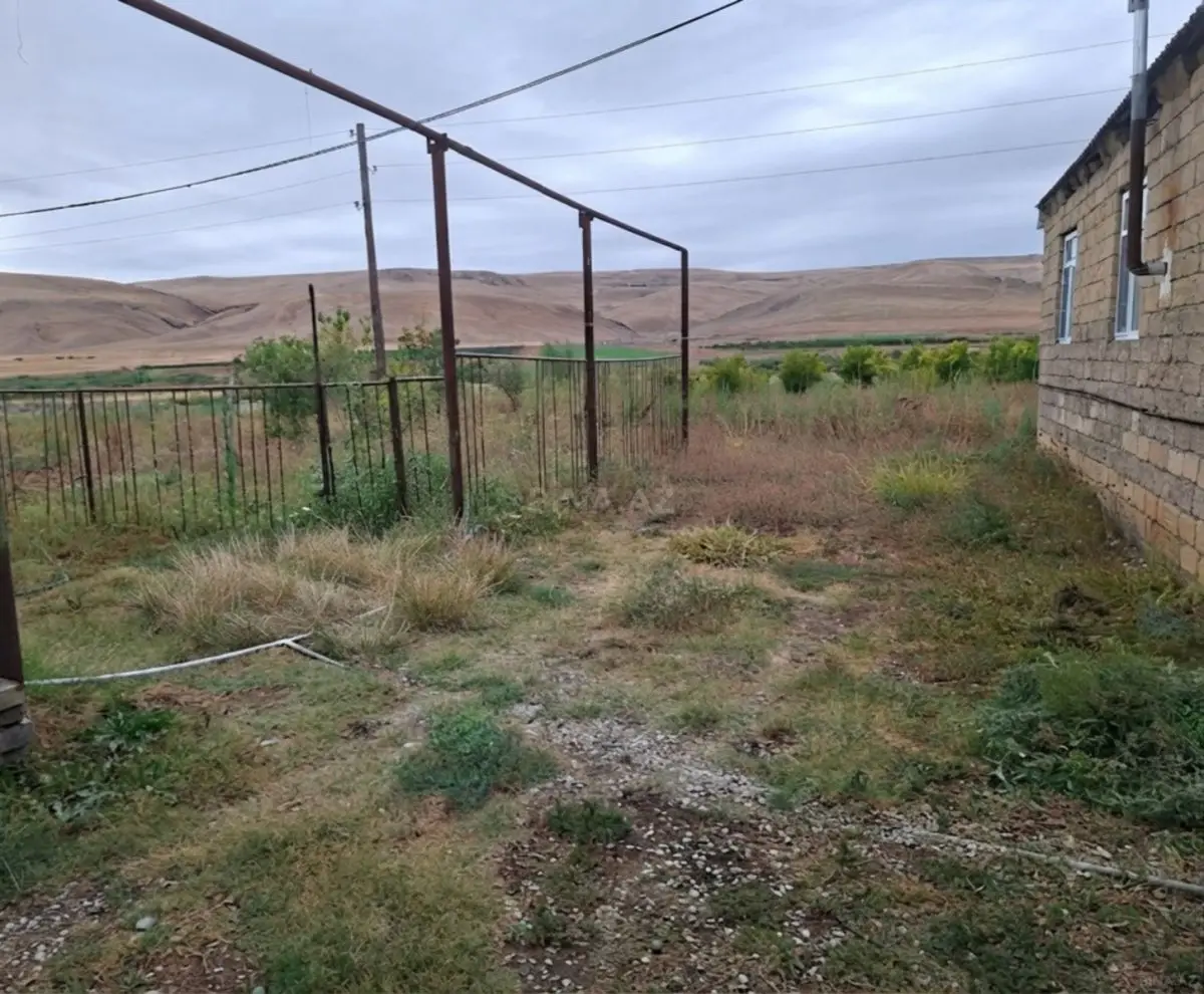17 000 AZN - 4 otaqlı mənzil Satılır, Qobustan şəh., Qobustan