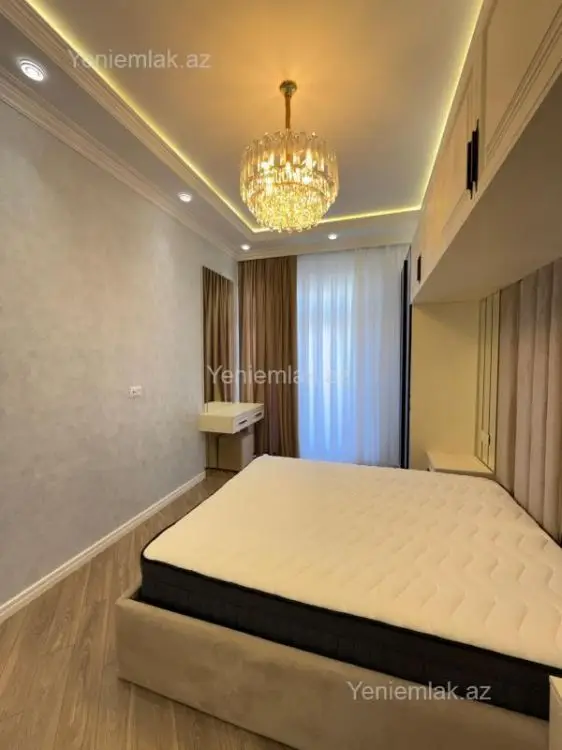2 700 AZN - 3 otaqlı mənzil Kirayə (aylıq), Ağ şəhər, Xətai, Bakı