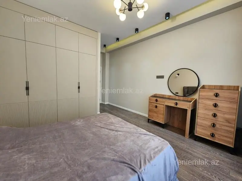 3 500 AZN - 3 otaqlı mənzil Kirayə (aylıq), Ağ şəhər, Xətai, Bakı